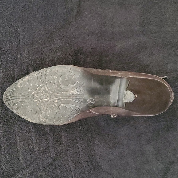 Woman's leather ankle boots*** - Picture 3 of 6